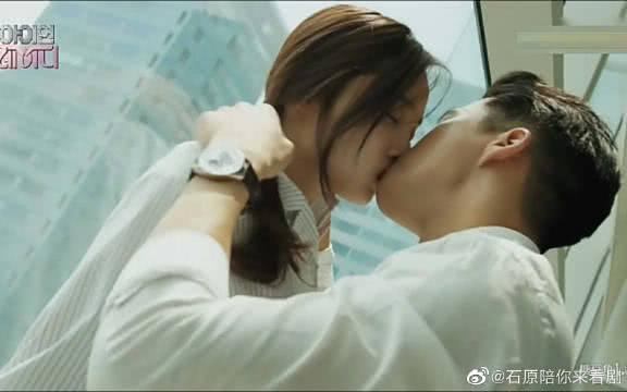 新剧国产吻戏合集视频,盘点新剧国产吻戏合集的浪漫瞬间